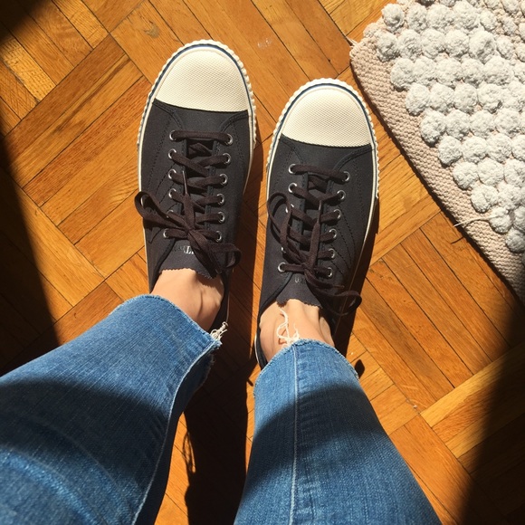 Tretorn Women's Tournament Canvas Sneaker 9.5 - Picture 3 of 7